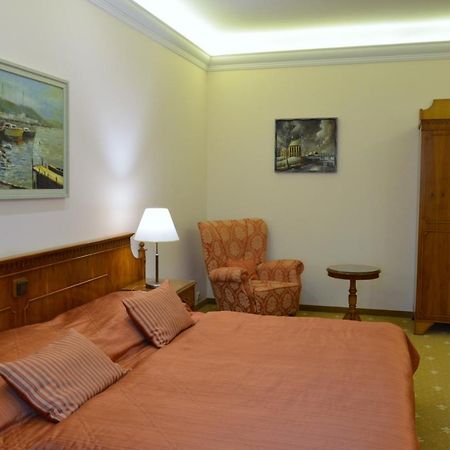 Bristol Kralovska Vila Karlovy Vary Extérieur photo