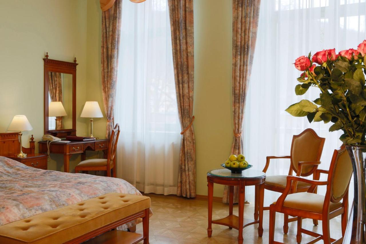 Bristol Kralovska Vila Karlovy Vary Extérieur photo