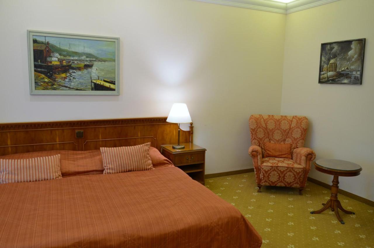 Bristol Kralovska Vila Karlovy Vary Extérieur photo