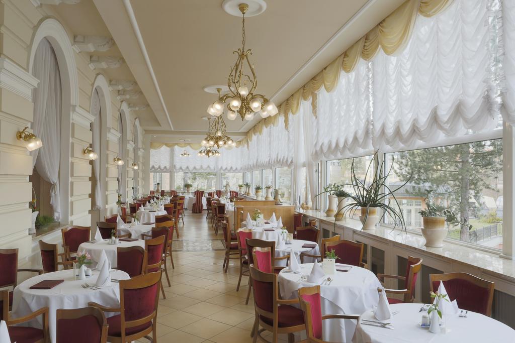 Bristol Kralovska Vila Karlovy Vary Extérieur photo