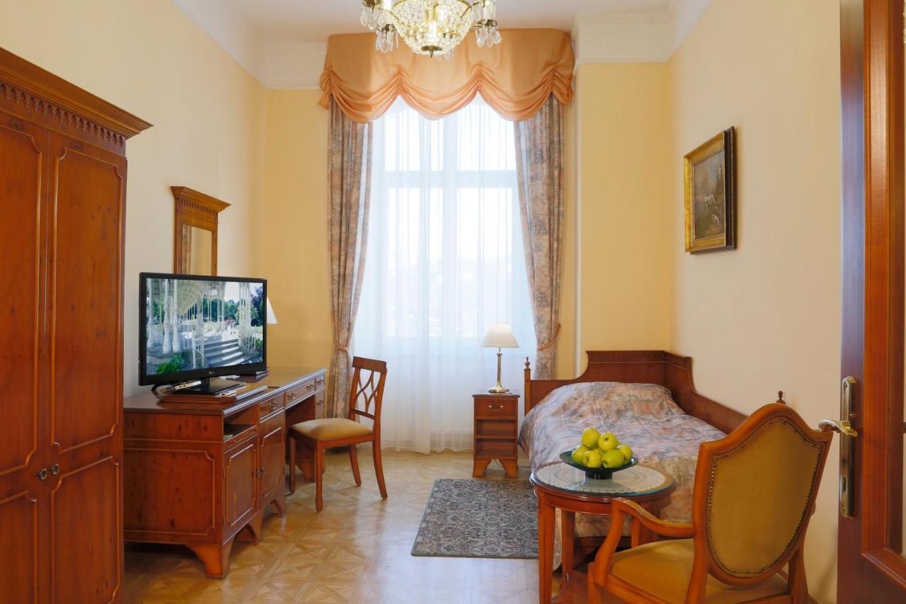 Bristol Kralovska Vila Karlovy Vary Extérieur photo